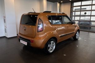 KIA SOUL