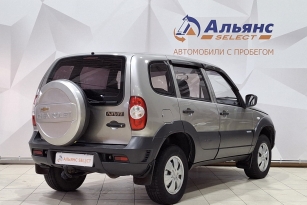 CHEVROLET NIVA