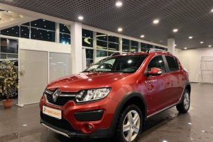 RENAULT SANDERO STEPWAY