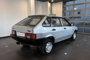 LADA 2109