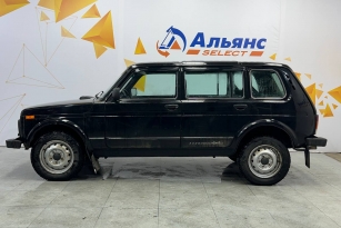 LADA 2131 (4X4)