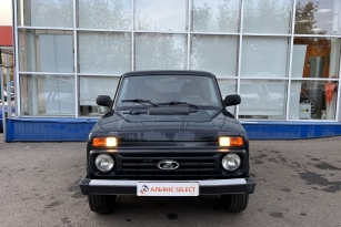 LADA 2121