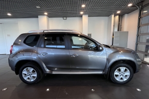 NISSAN TERRANO