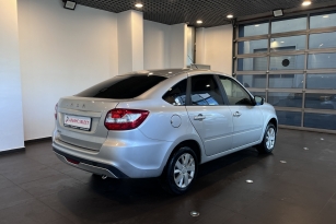 LADA GRANTA
