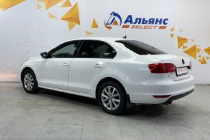 VOLKSWAGEN JETTA