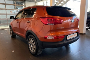 KIA SPORTAGE S