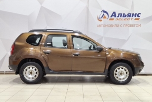 RENAULT DUSTER