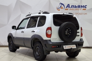 CHEVROLET NIVA