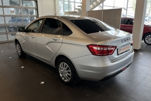 LADA VESTA