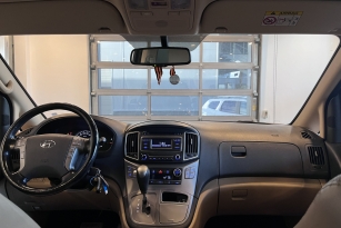HYUNDAI H1