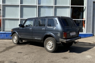 LADA 2131