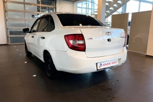 LADA GRANTA