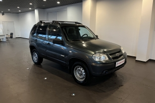 CHEVROLET NIVA