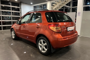 SUZUKI SX4