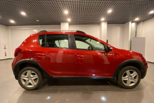 RENAULT SANDERO STEPWAY