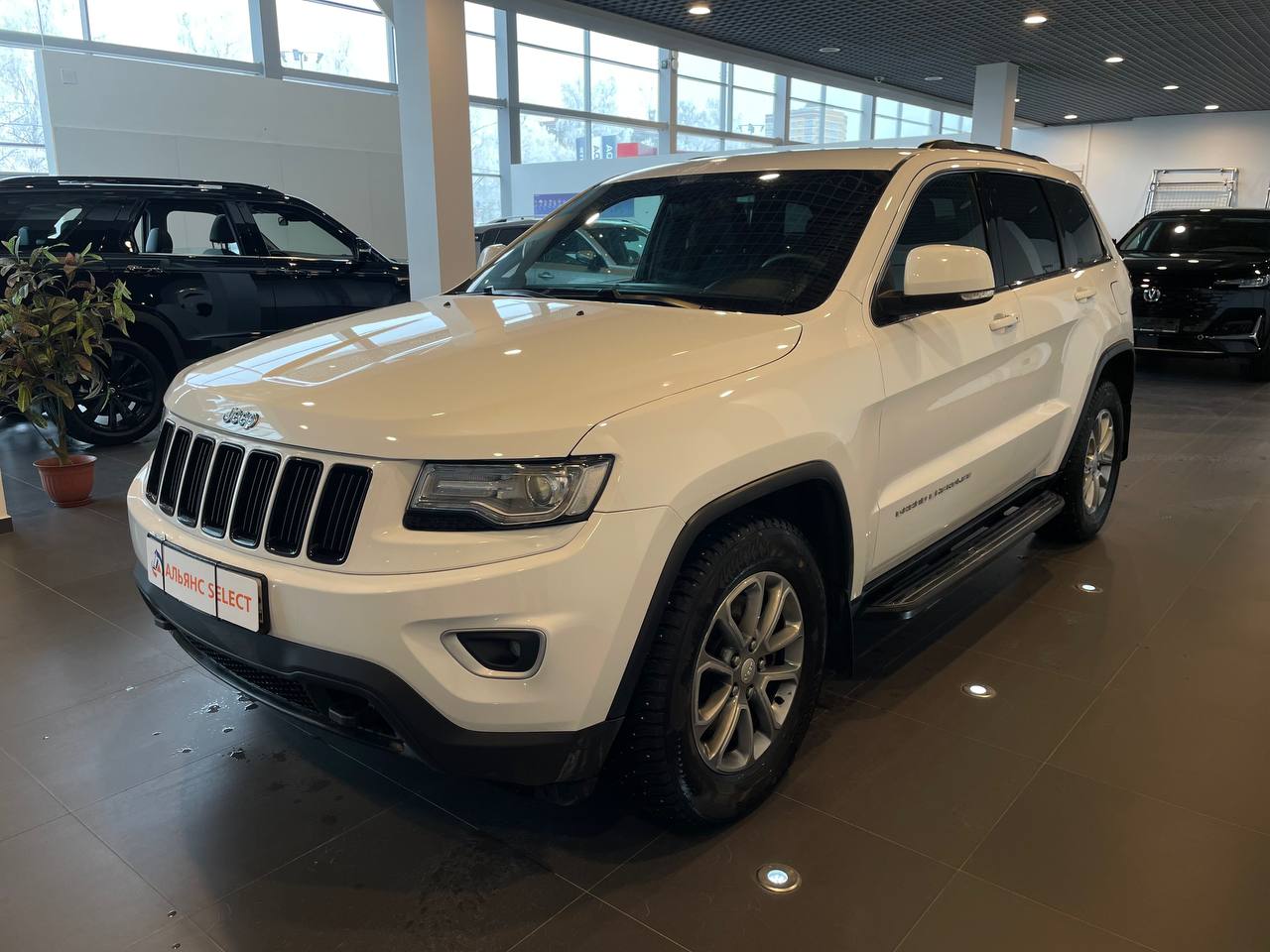 JEEP GRAND CHEROKEE