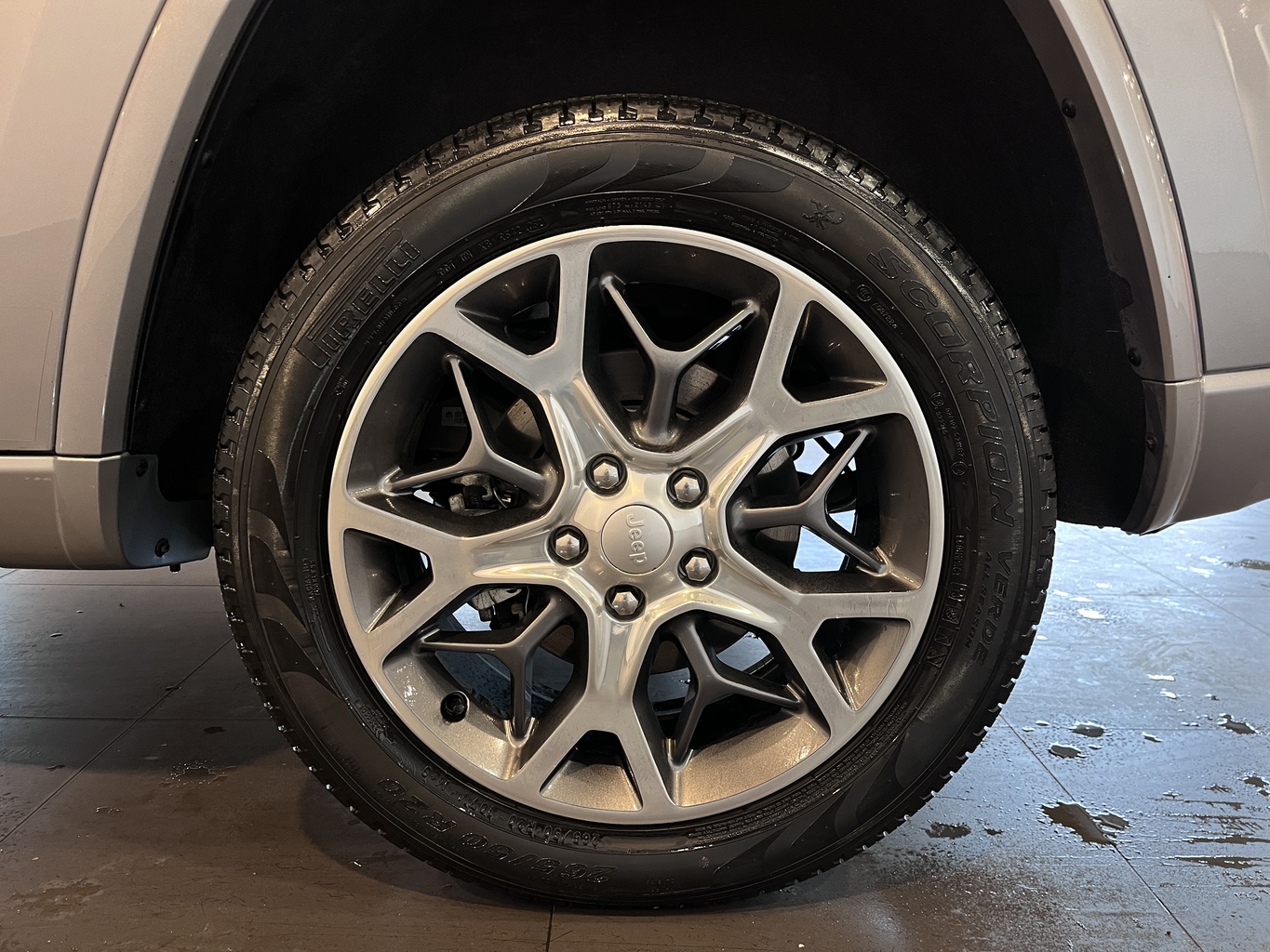 JEEP GRAND CHEROKEE