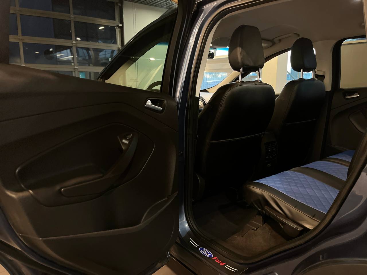 FORD ESCAPE