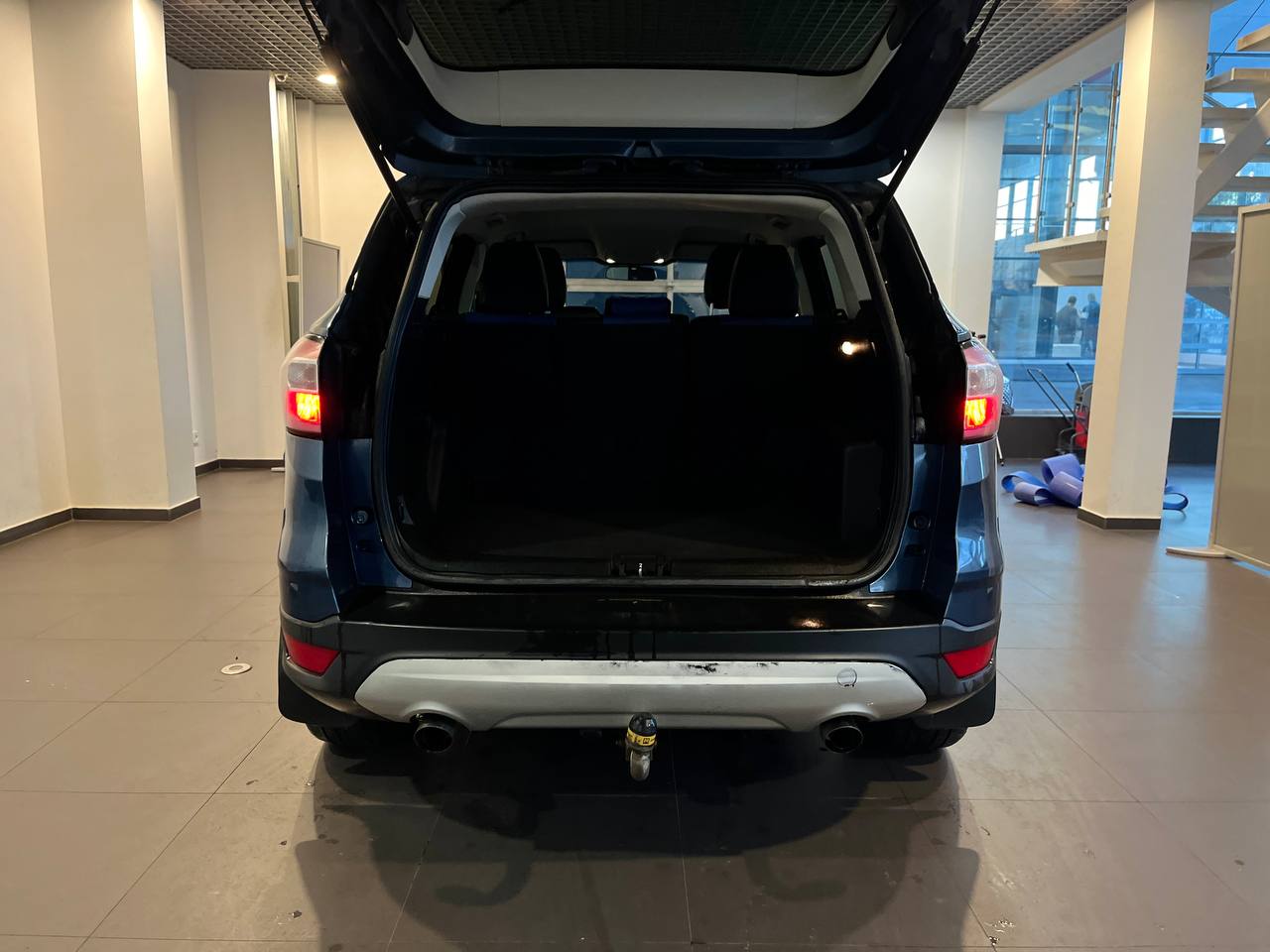 FORD ESCAPE