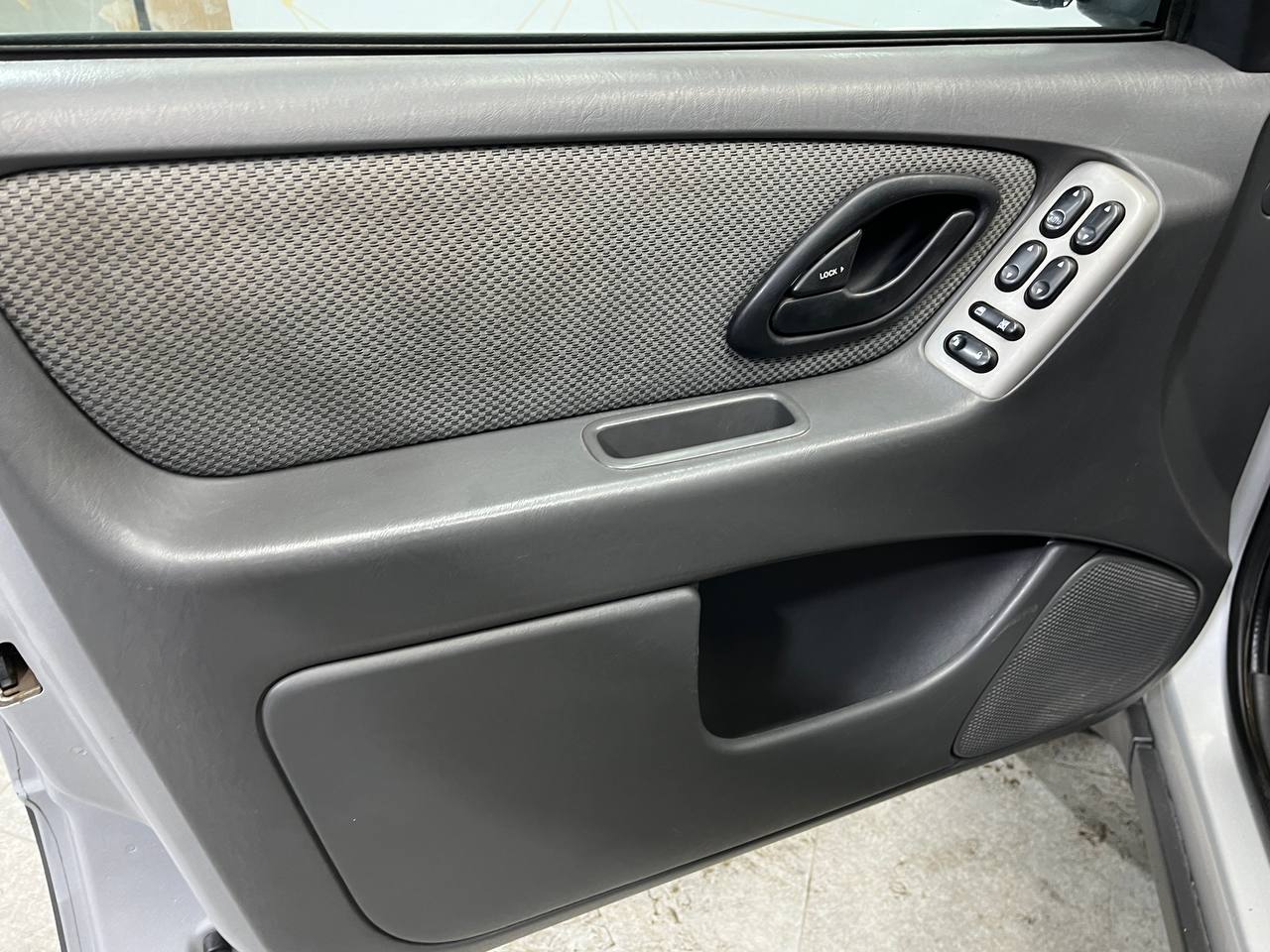 FORD ESCAPE HYBRID
