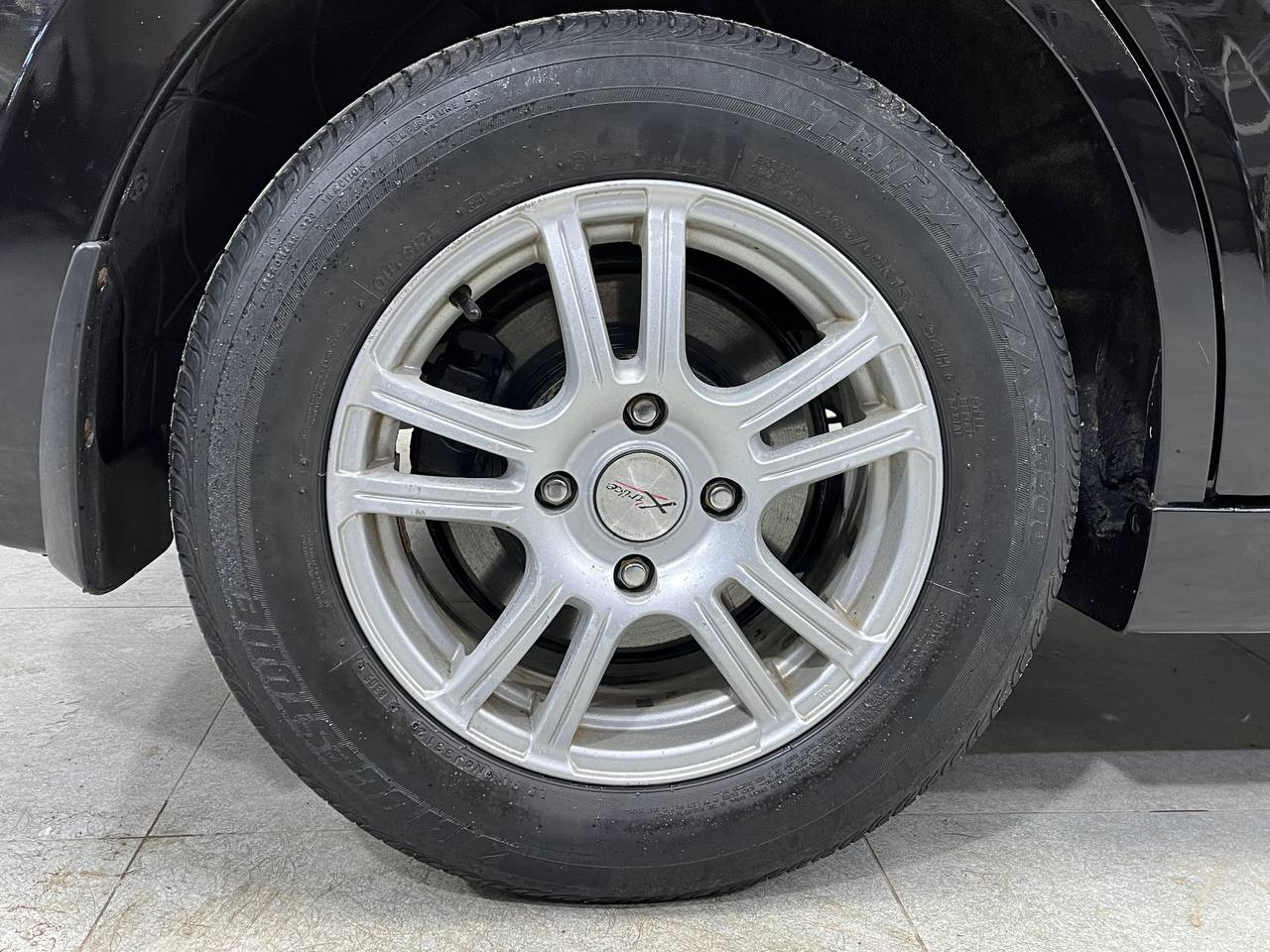 NISSAN TIIDA