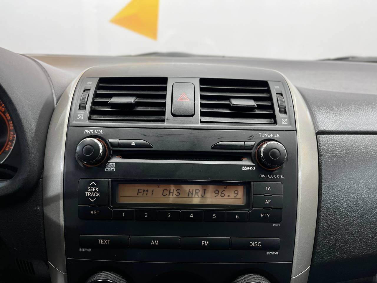 TOYOTA COROLLA