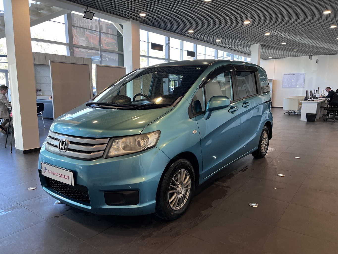HONDA FREED