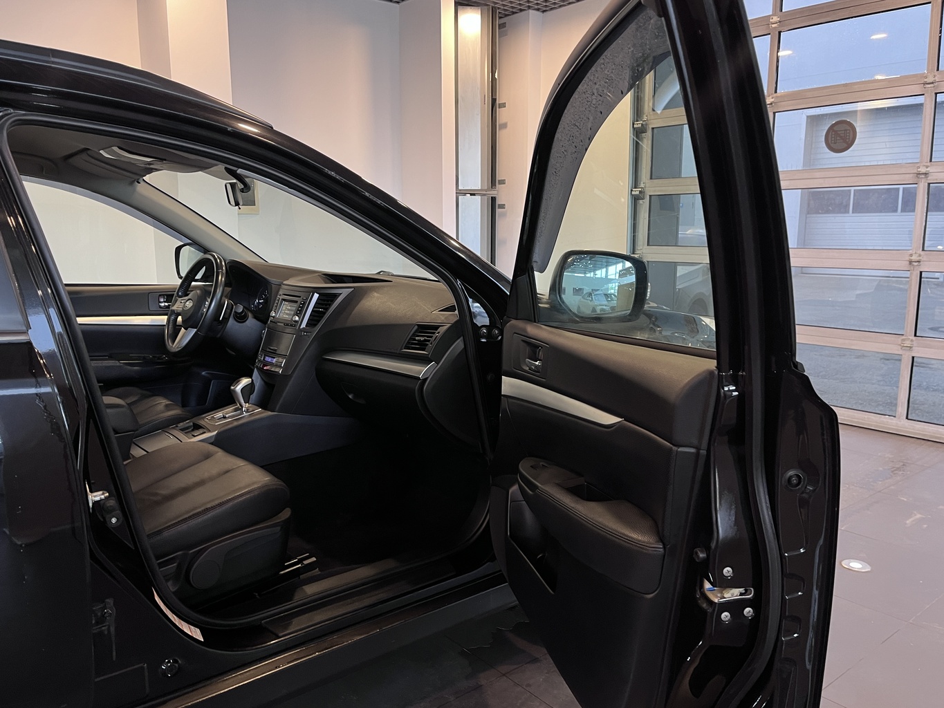SUBARU OUTBACK