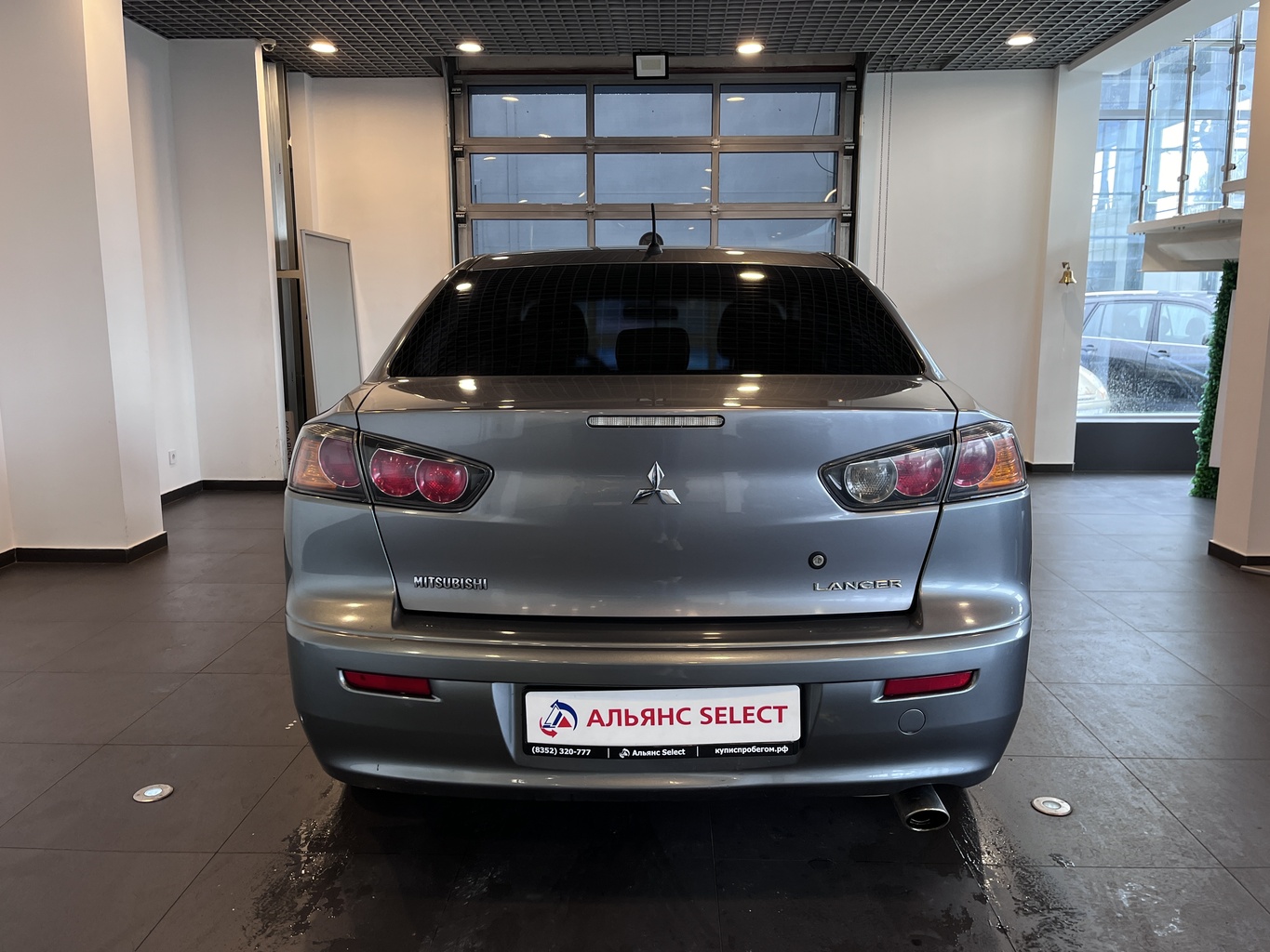MITSUBISHI LANCER