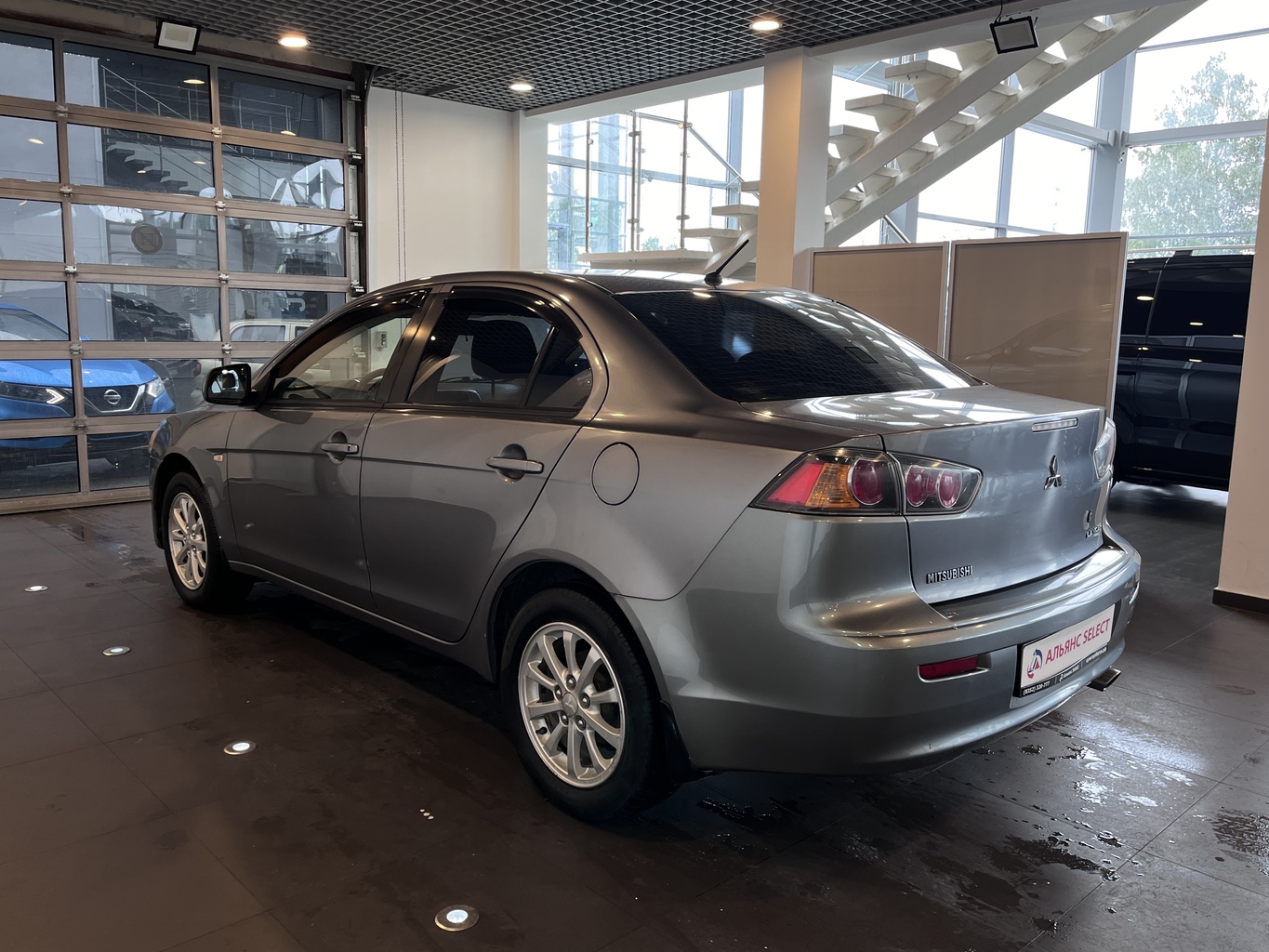 MITSUBISHI LANCER