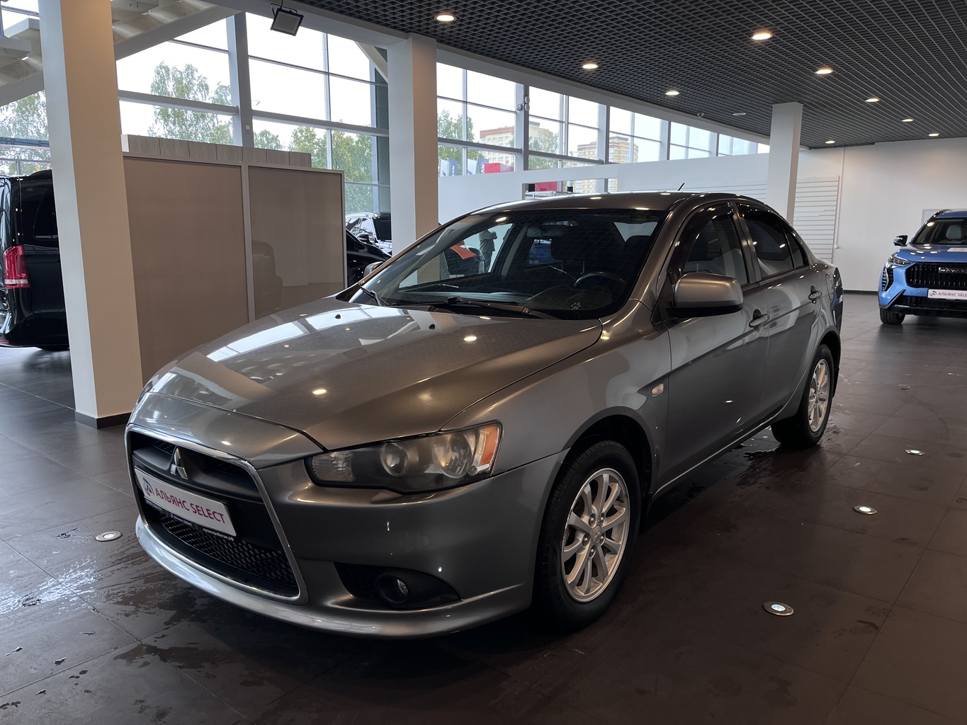 MITSUBISHI LANCER