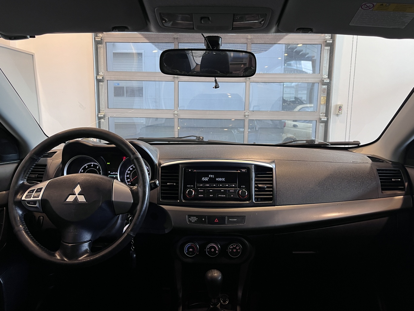 MITSUBISHI LANCER