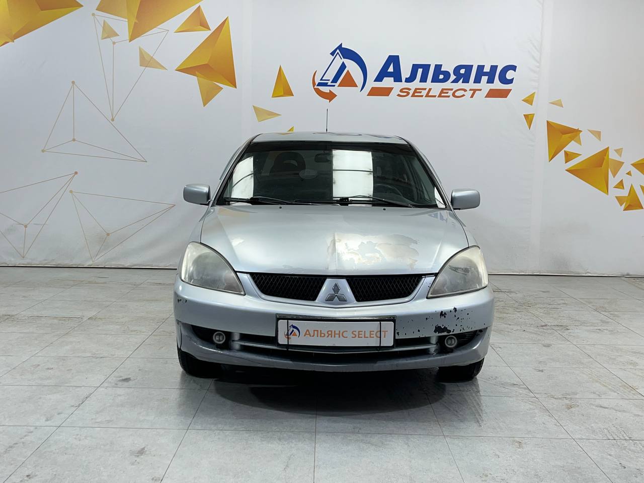 MITSUBISHI LANCER