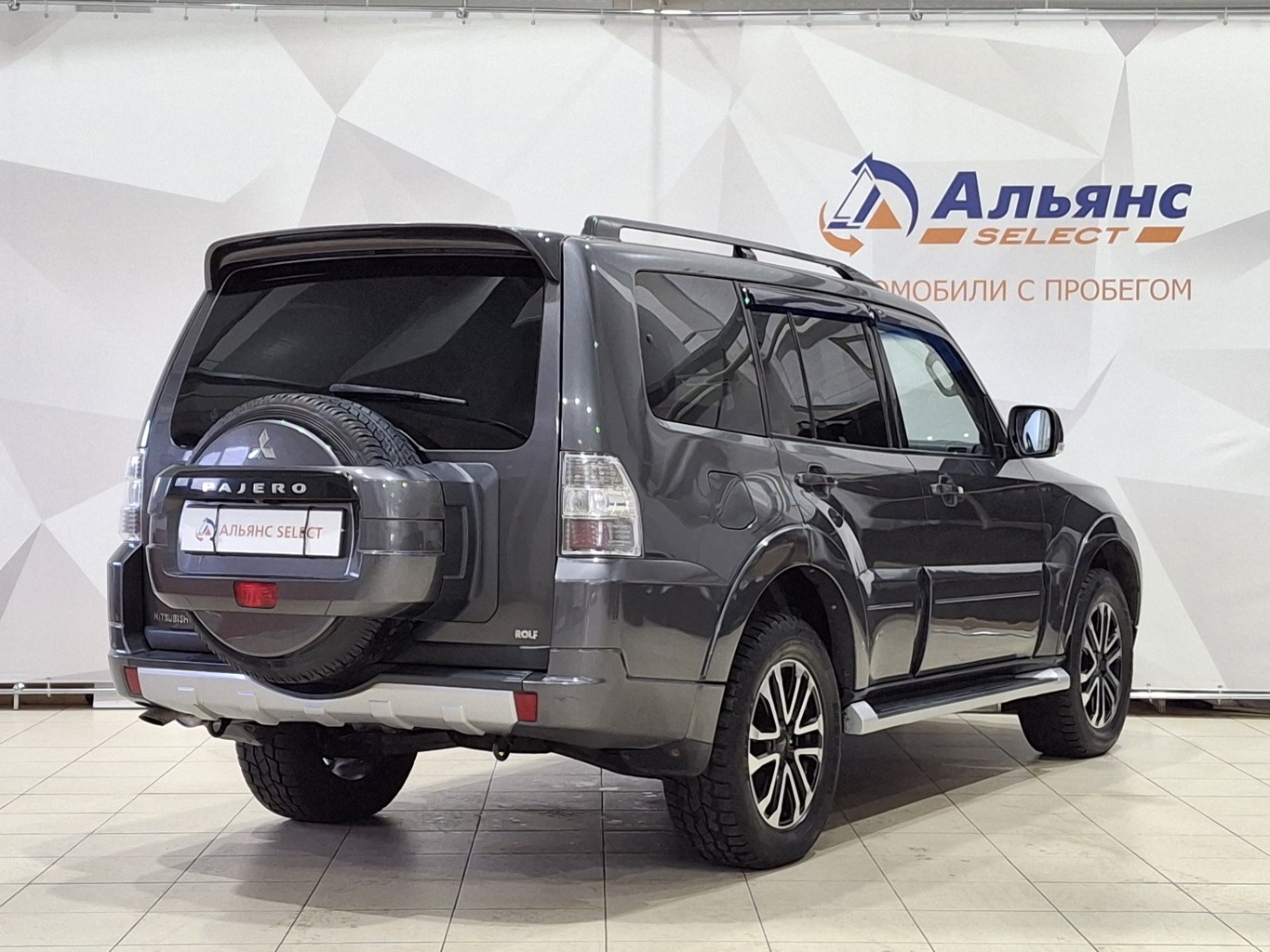 MITSUBISHI PAJERO