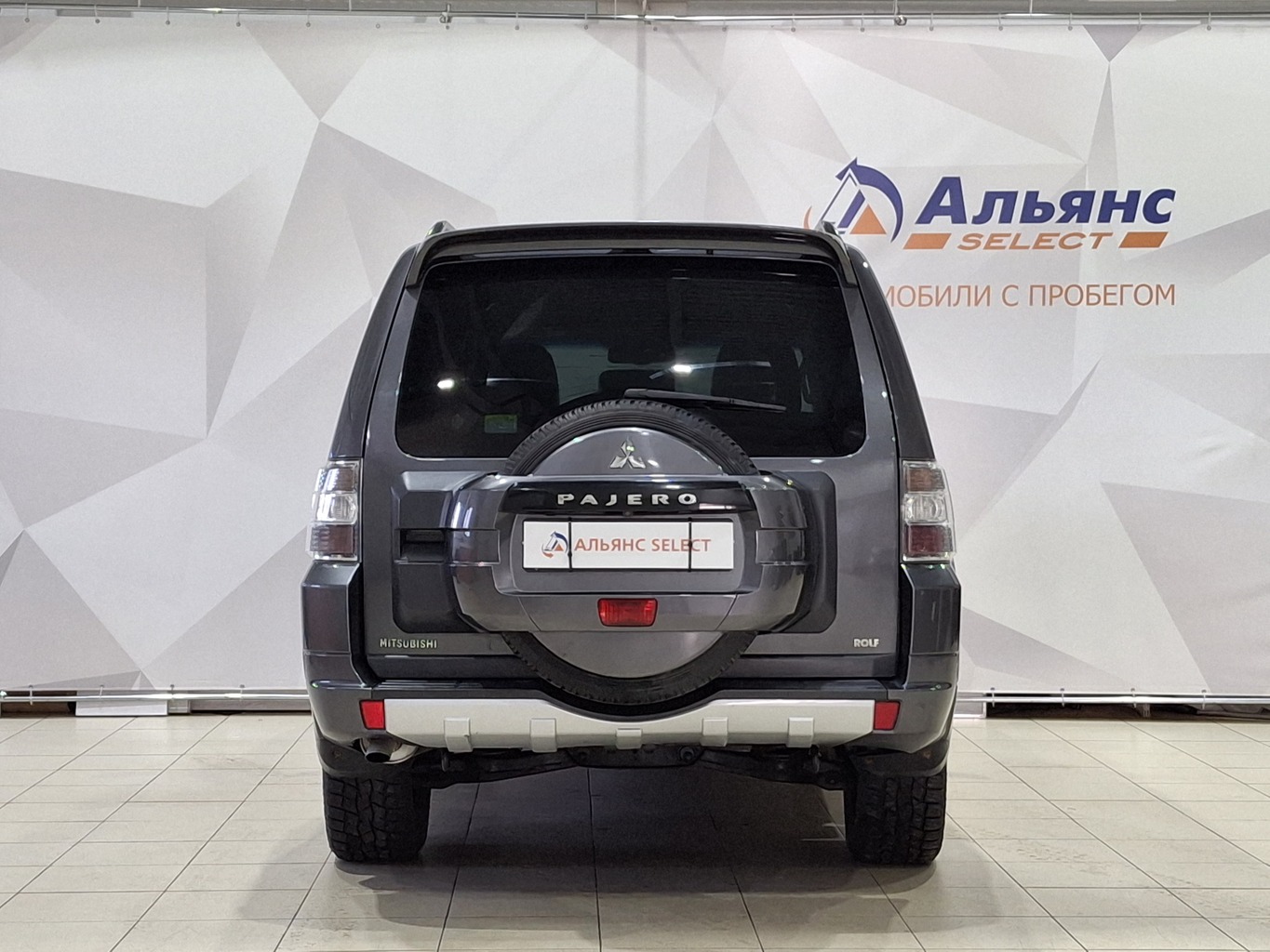MITSUBISHI PAJERO