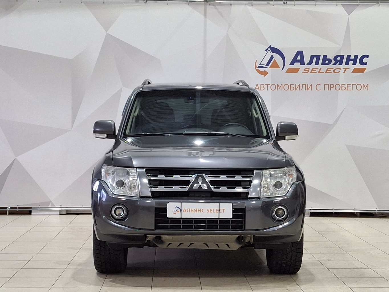 MITSUBISHI PAJERO