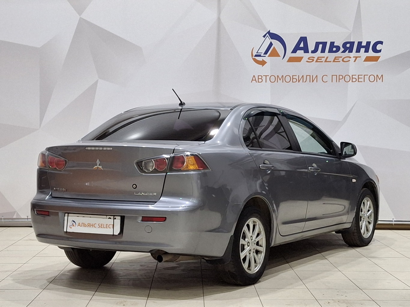 MITSUBISHI LANCER