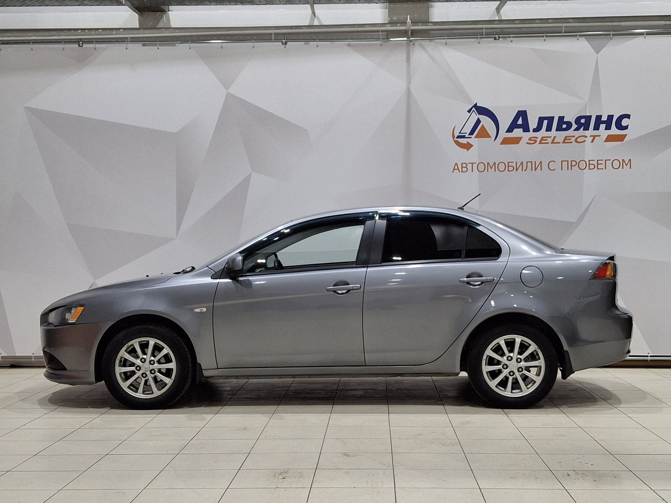 MITSUBISHI LANCER
