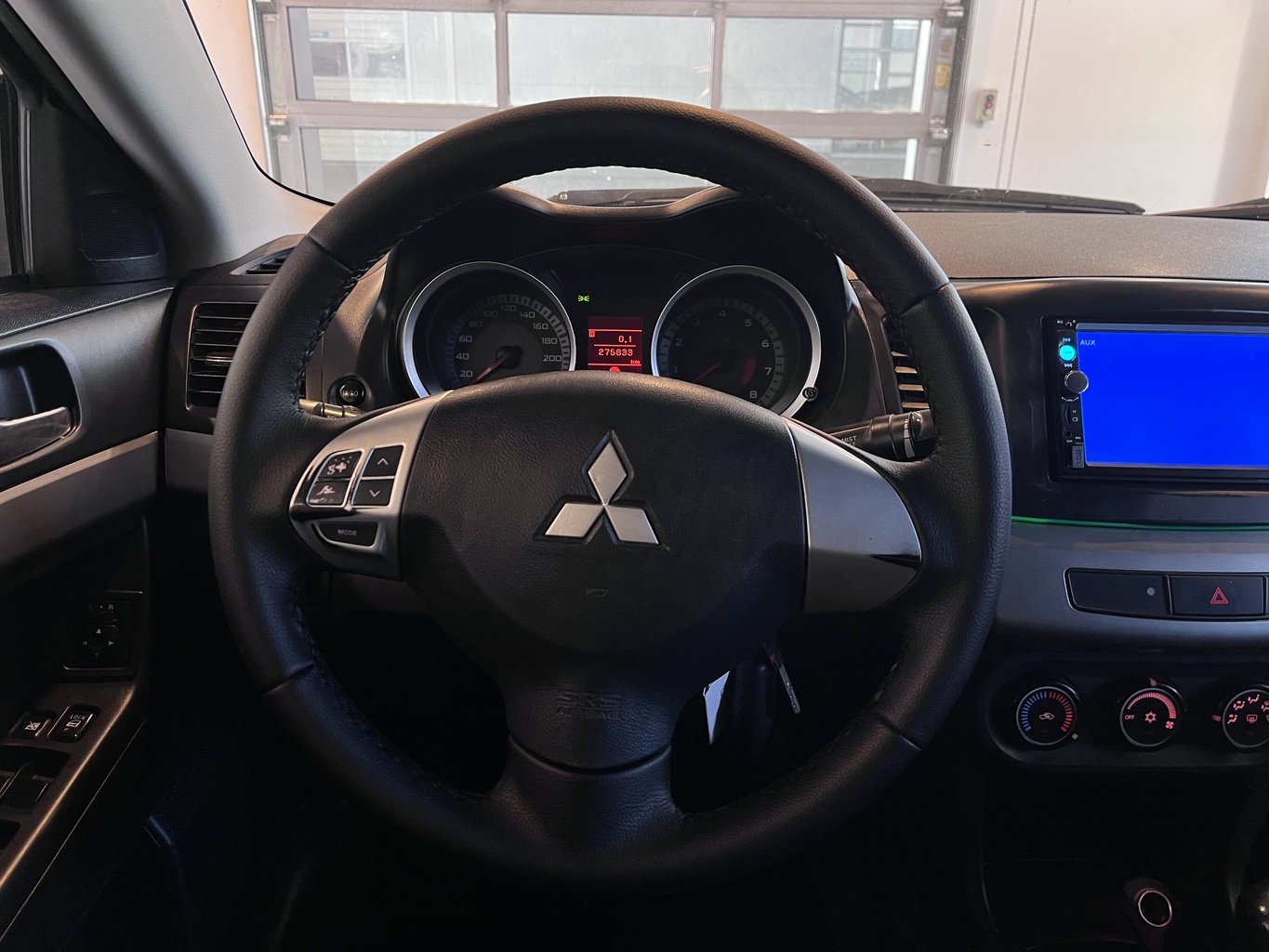 MITSUBISHI LANCER