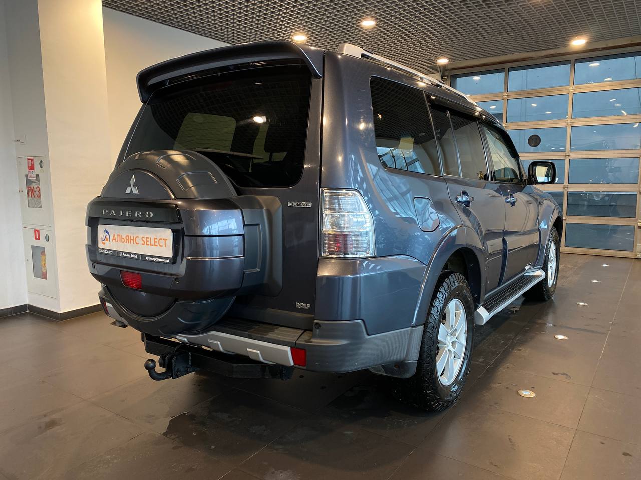 MITSUBISHI PAJERO