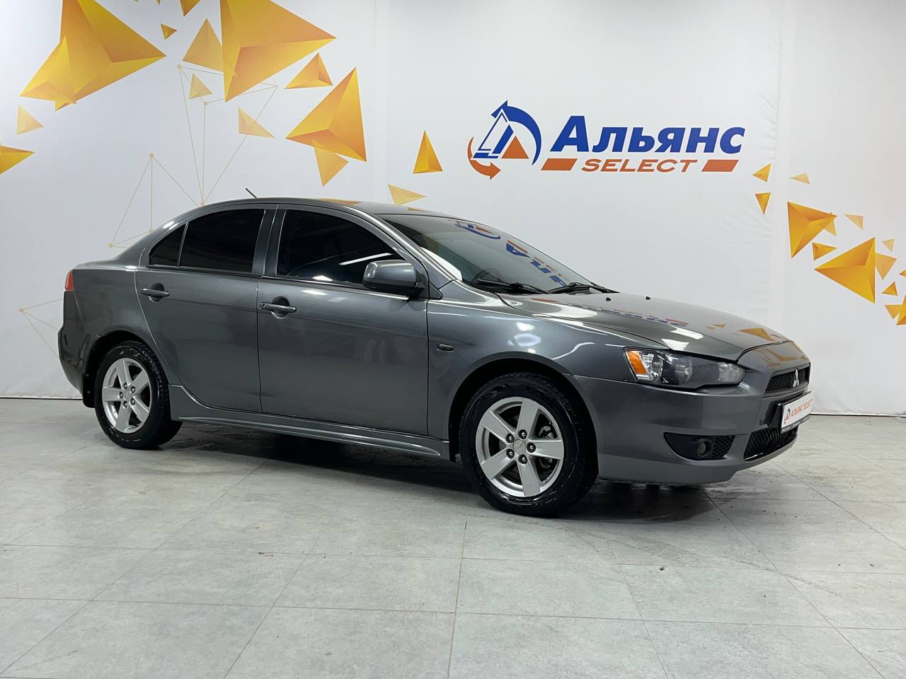 MITSUBISHI LANCER