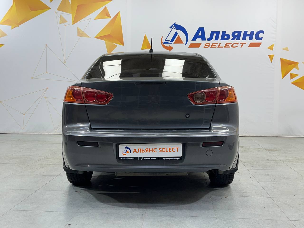 MITSUBISHI LANCER
