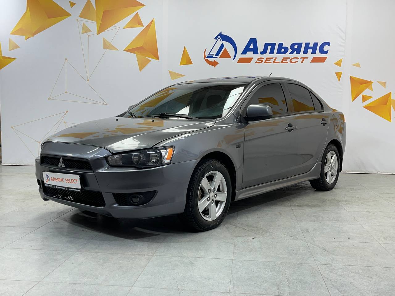 MITSUBISHI LANCER
