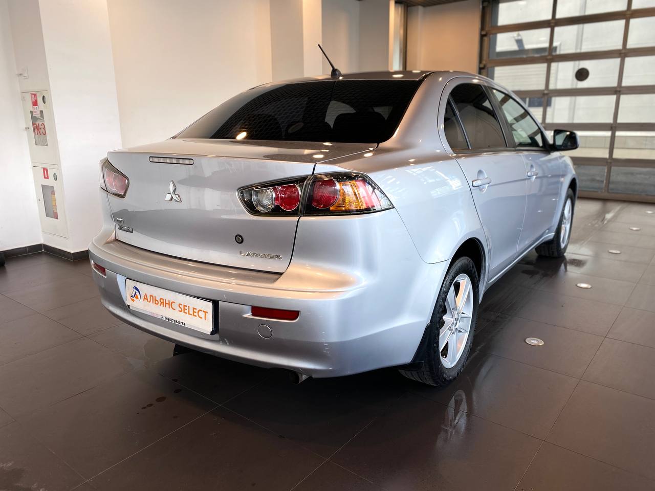 MITSUBISHI LANCER