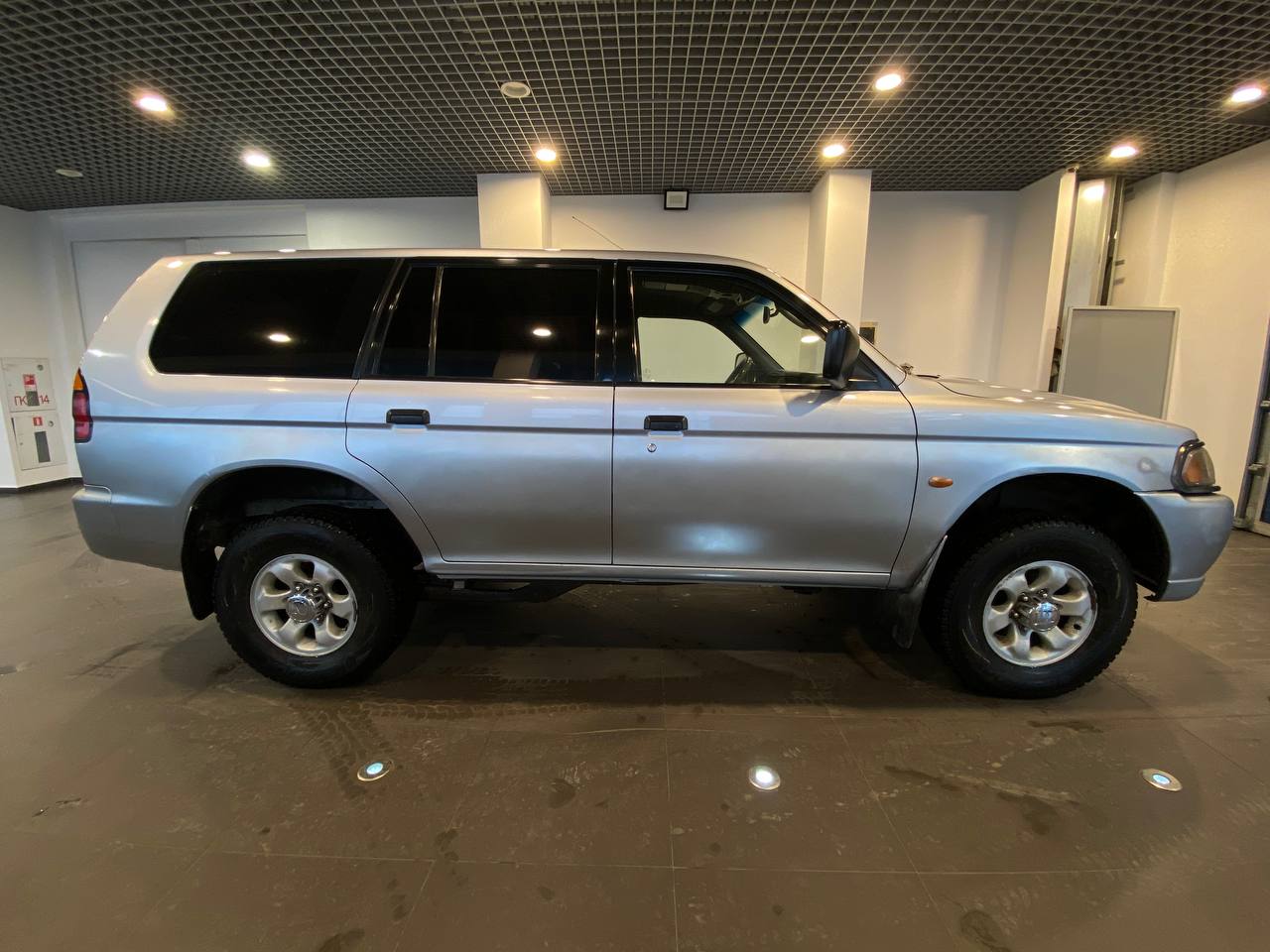 MITSUBISHI PAJERO SPORT