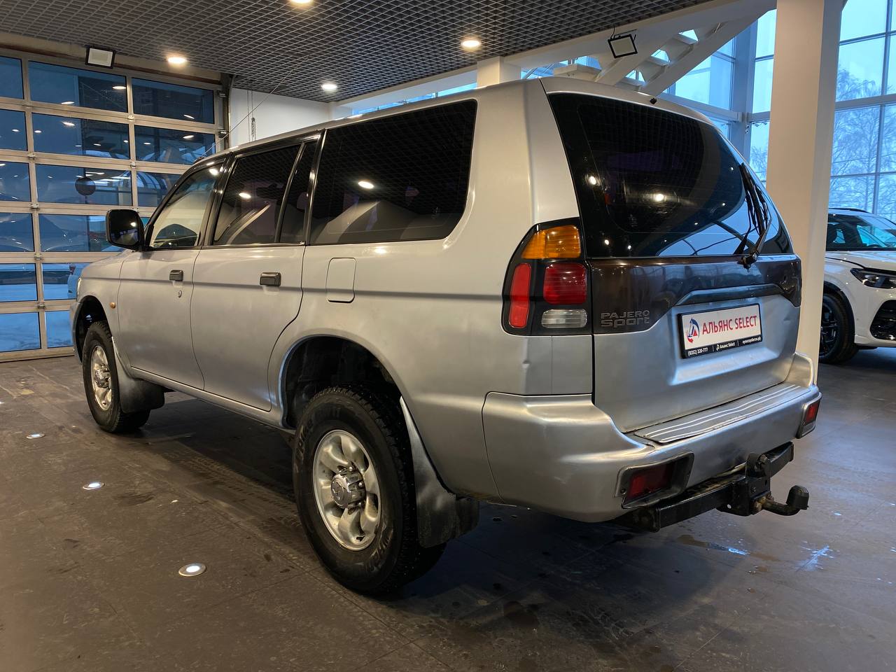 MITSUBISHI PAJERO SPORT