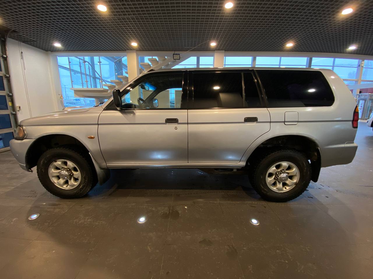 MITSUBISHI PAJERO SPORT