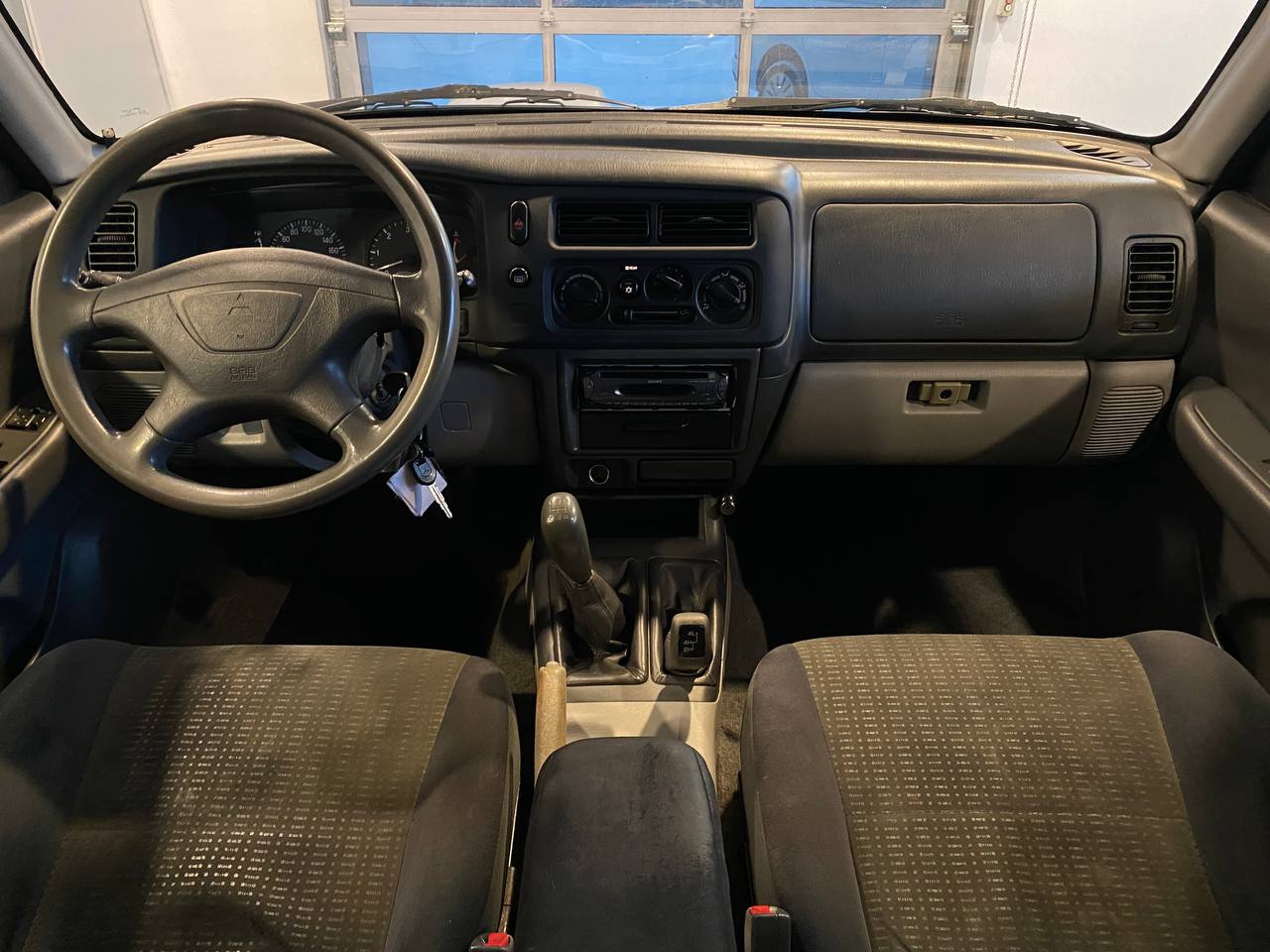 MITSUBISHI PAJERO SPORT