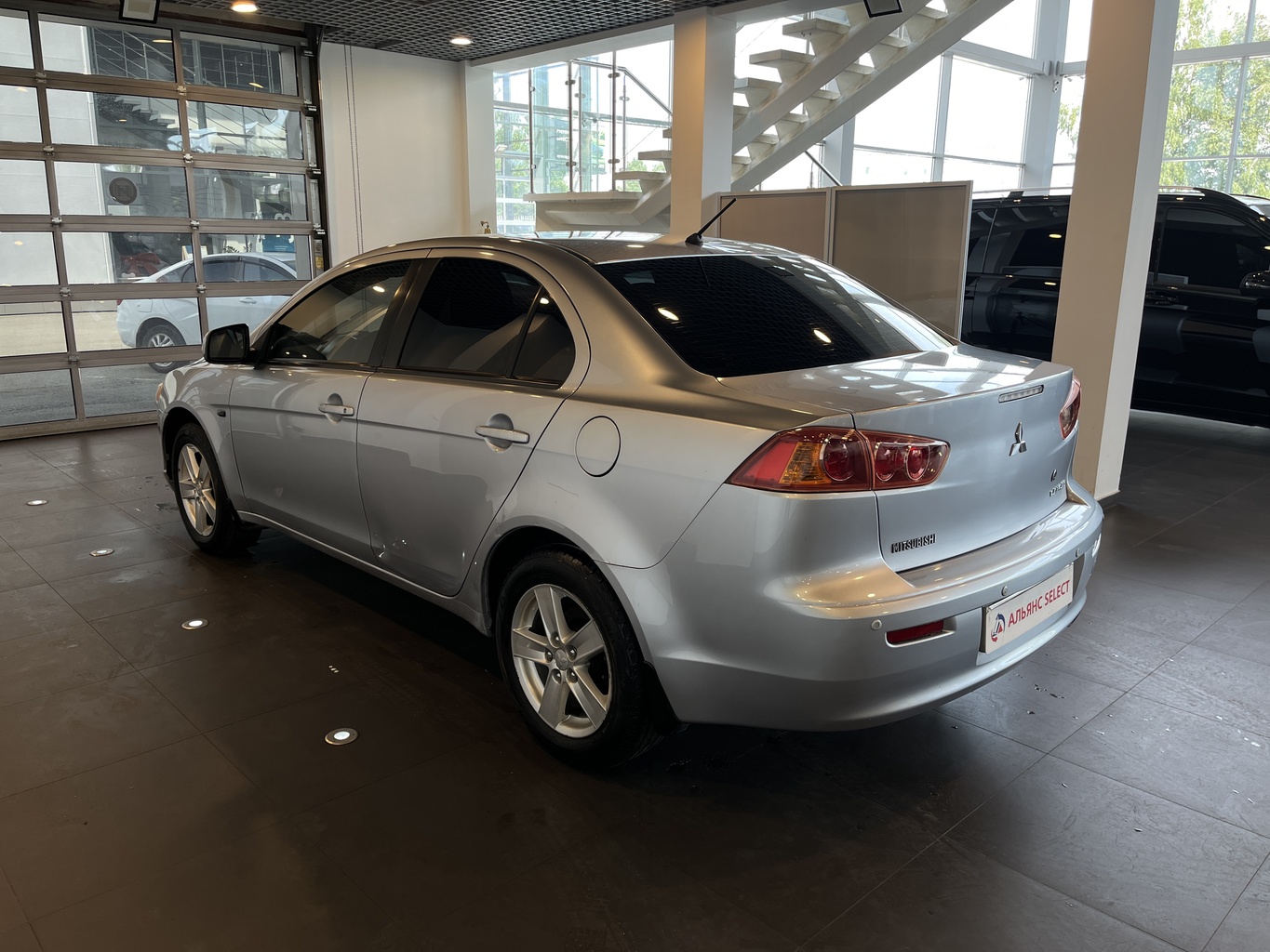 MITSUBISHI LANCER