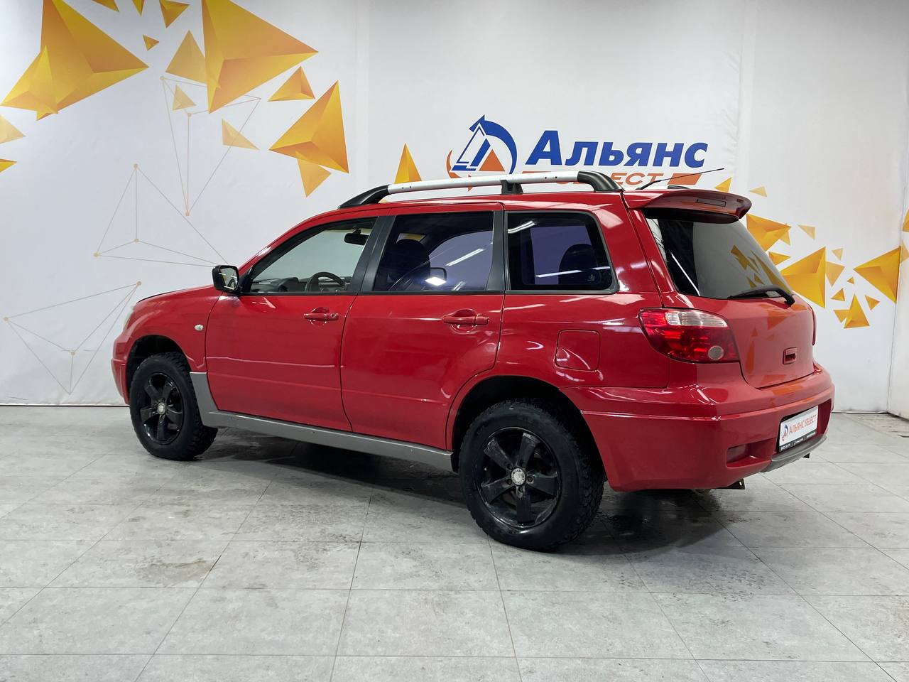 MITSUBISHI OUTLANDER